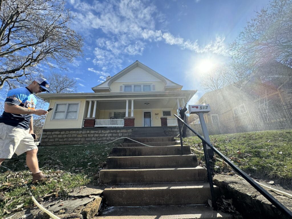 Picture of a pressure washing company in Platte Woods, MO